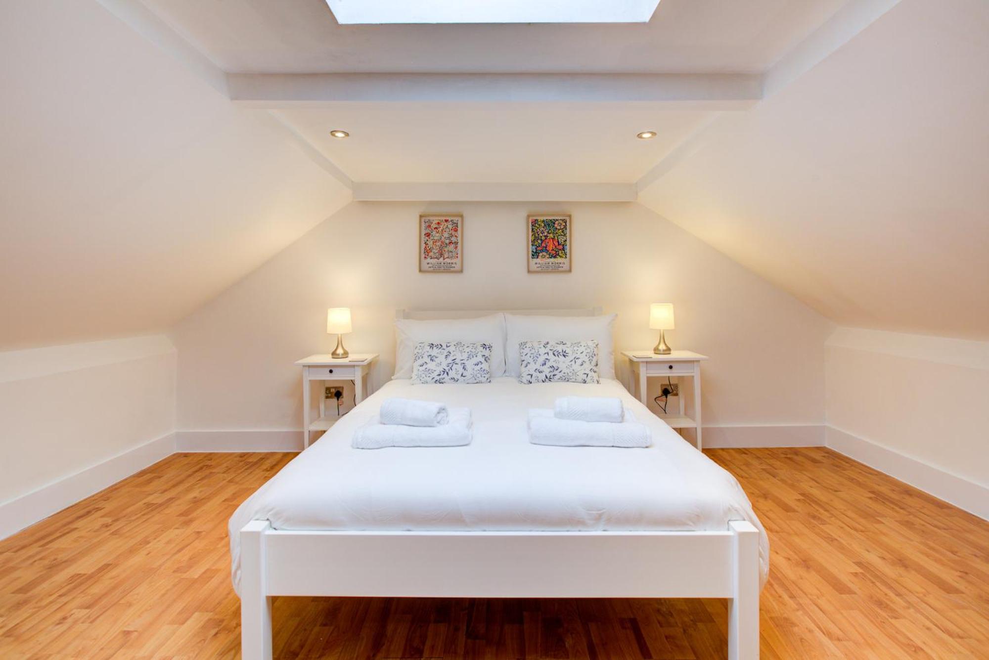 Wonderful Two-Bedroom Apartment London Exteriör bild